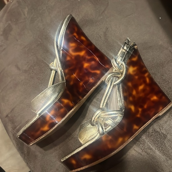 Vintage Dior gold Tortoise colored wedge firm - Picture 13 of 16